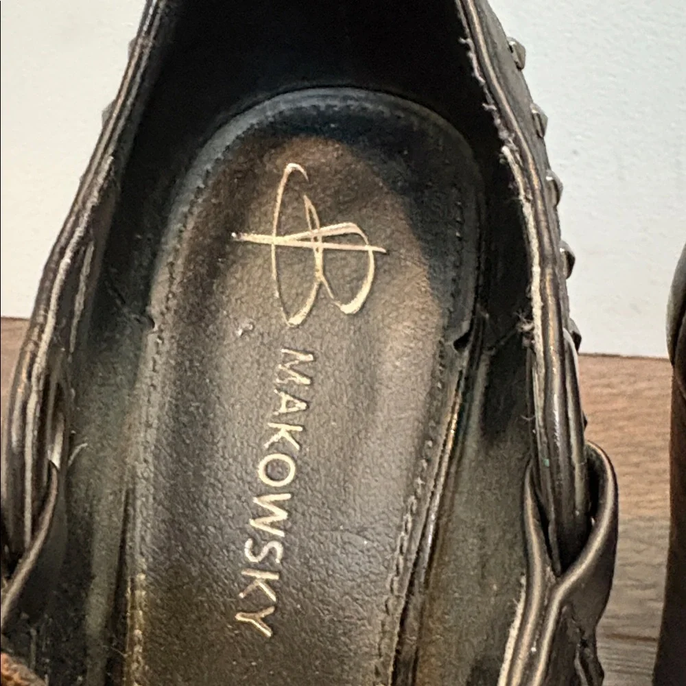 B. Makowsky Black Leather Studded Mary Jane Heels Size 6